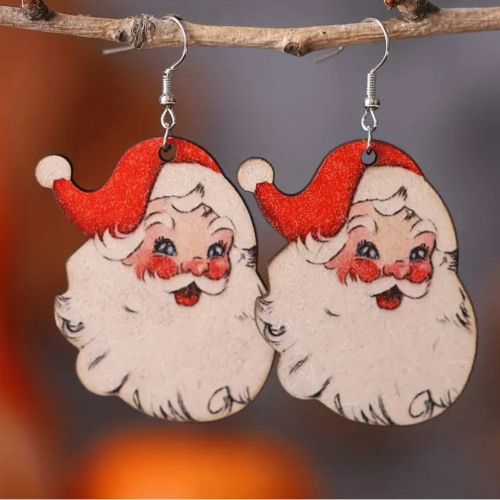 Santa Claus Earrings NWT Retro Rustic Wooden Christmas Holiday Pendant BOGO